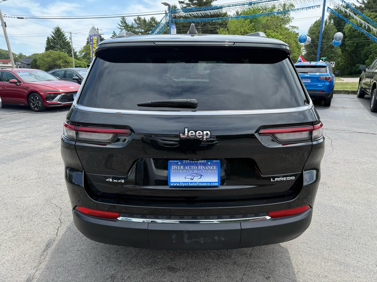 Jeep Grand Cherokee L Laredo 4WD 2023
