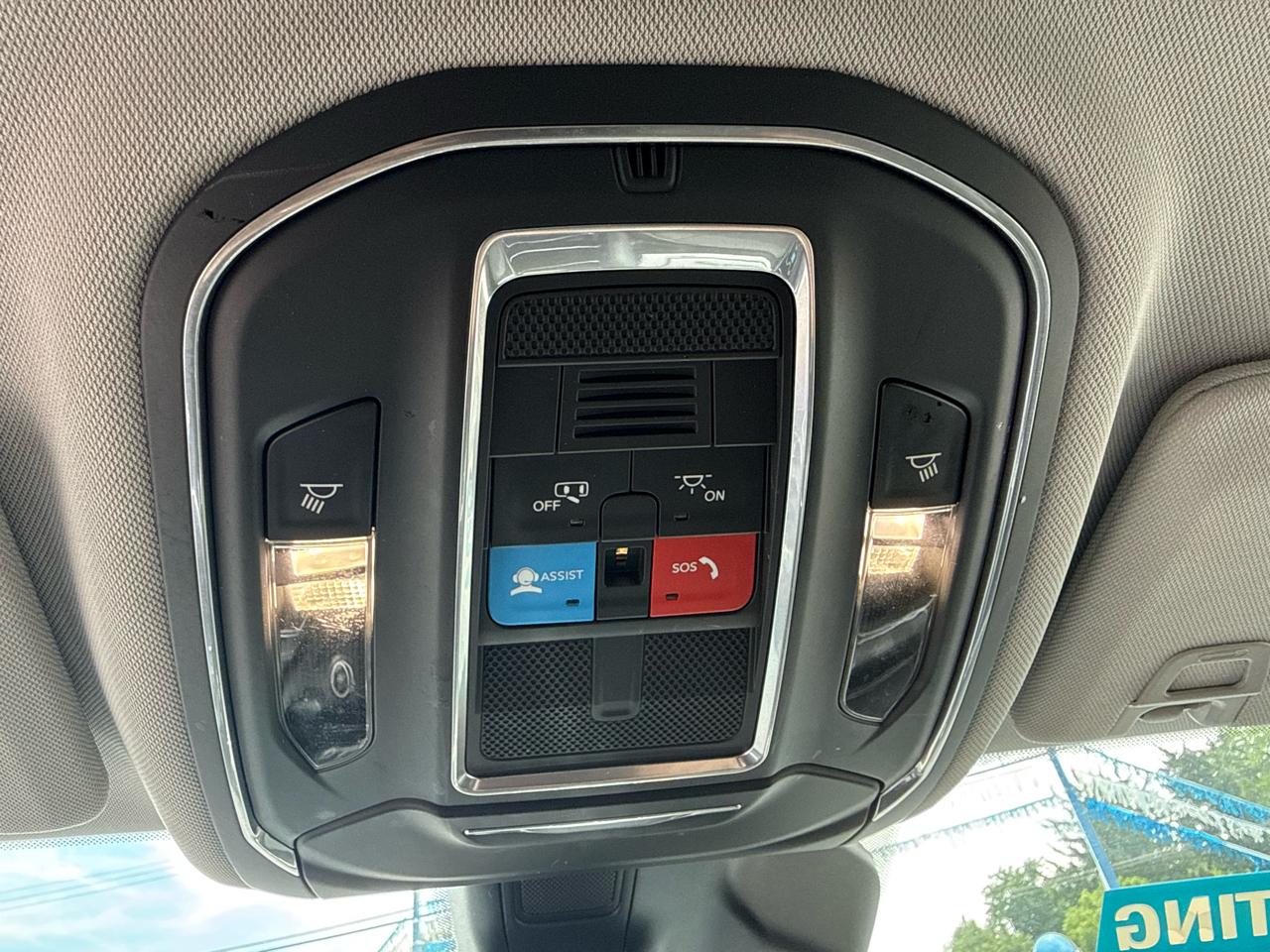 Jeep Grand Cherokee L Laredo 4WD 2023