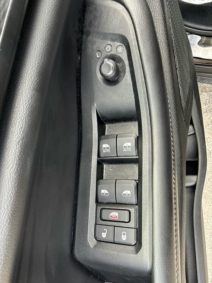 Jeep Grand Cherokee L Laredo 4WD 2023