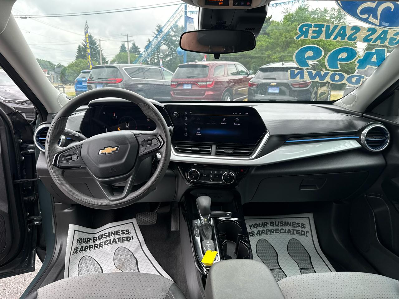 2025 Chevrolet Trax LT - Photo 41