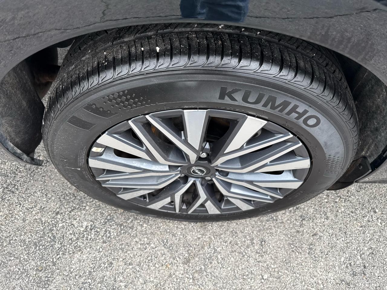 2025 Nissan Altima SV - Photo 11