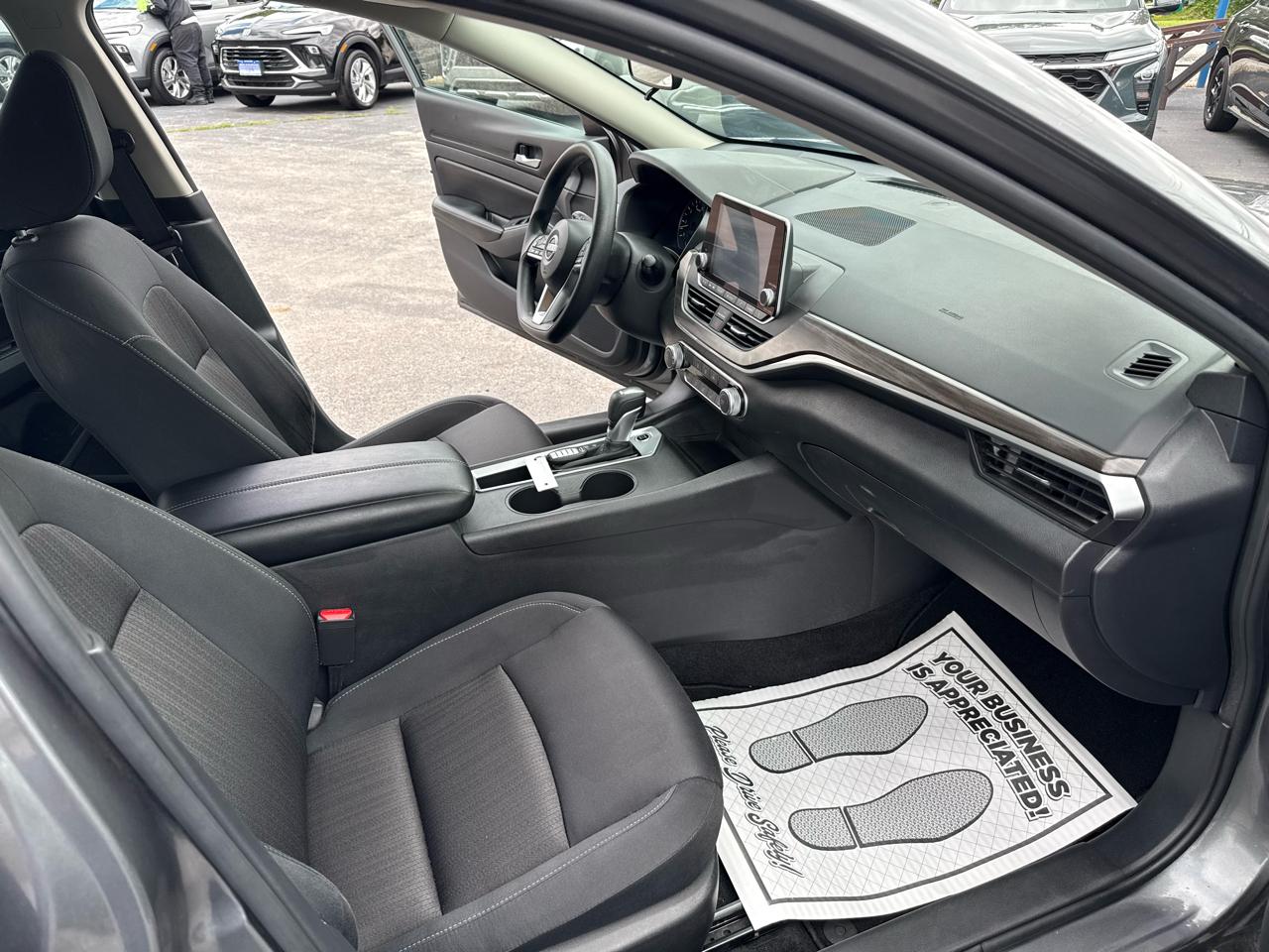 Nissan Altima 2.5 SV 2025