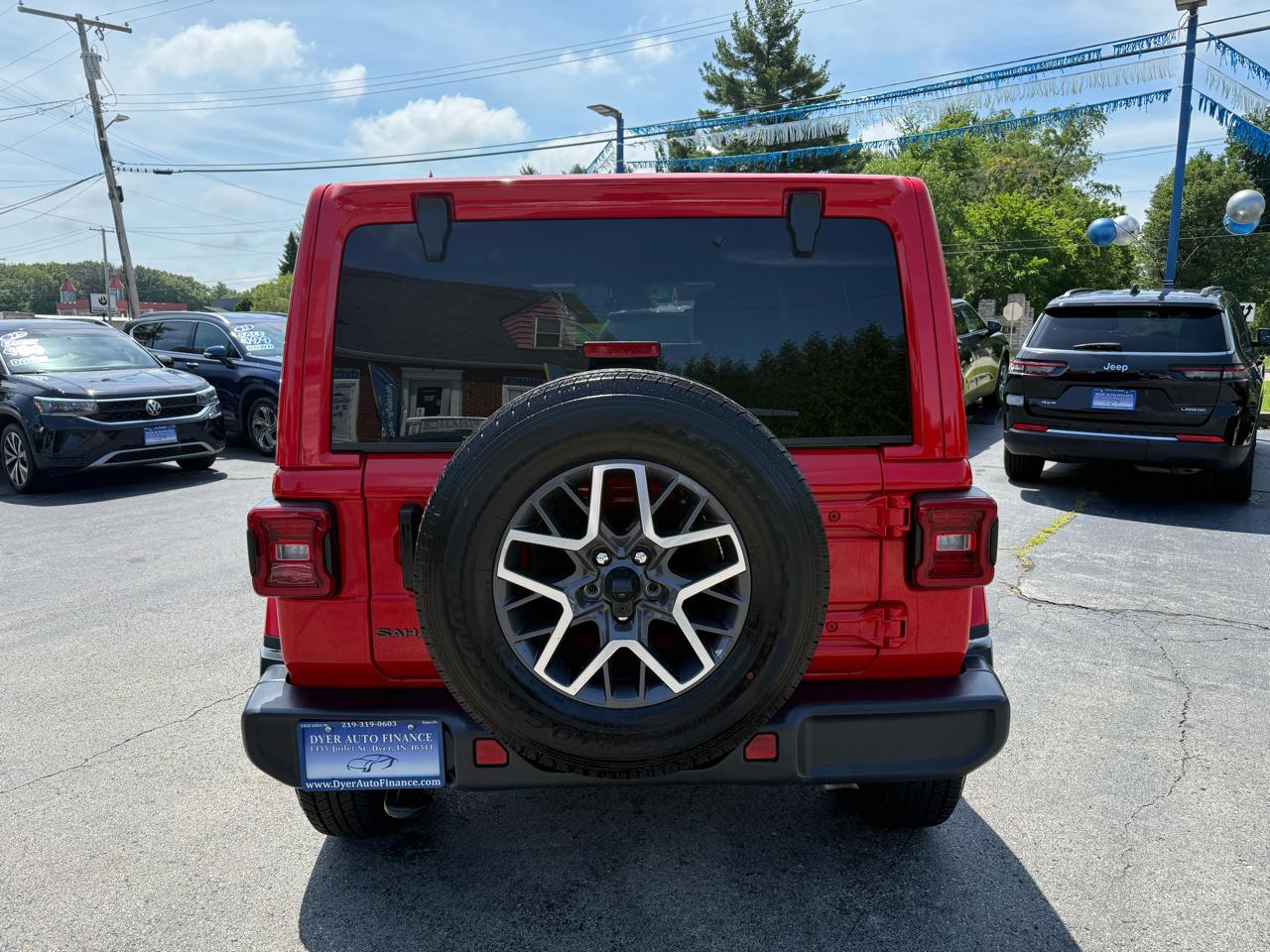 Jeep Wrangler Sahara 2025