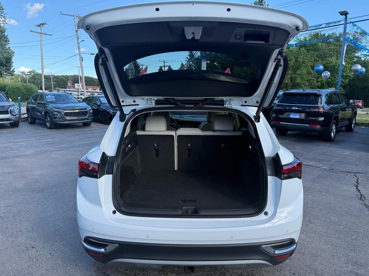 Buick Envision Essense 2023