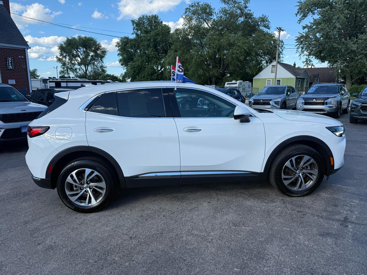 Buick Envision Essense 2023