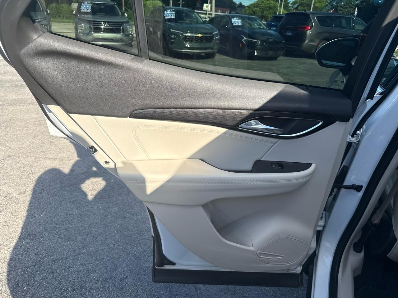 Buick Envision Essense 2023