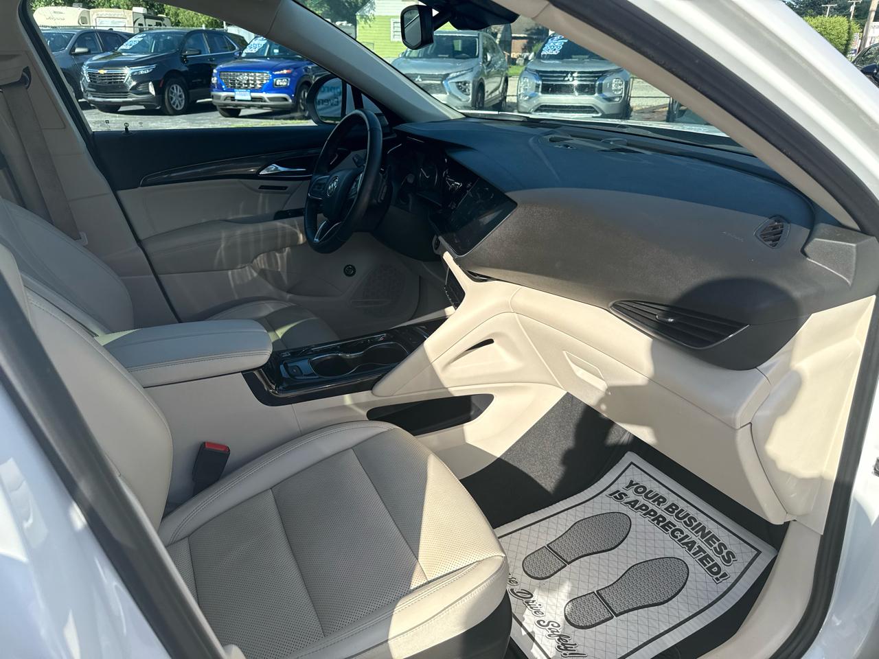 Buick Envision Essense 2023