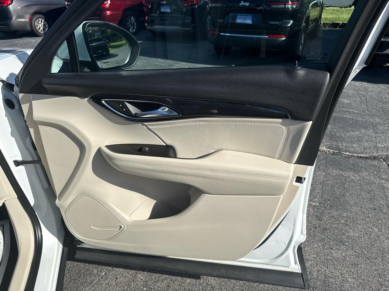 Buick Envision Essense 2023