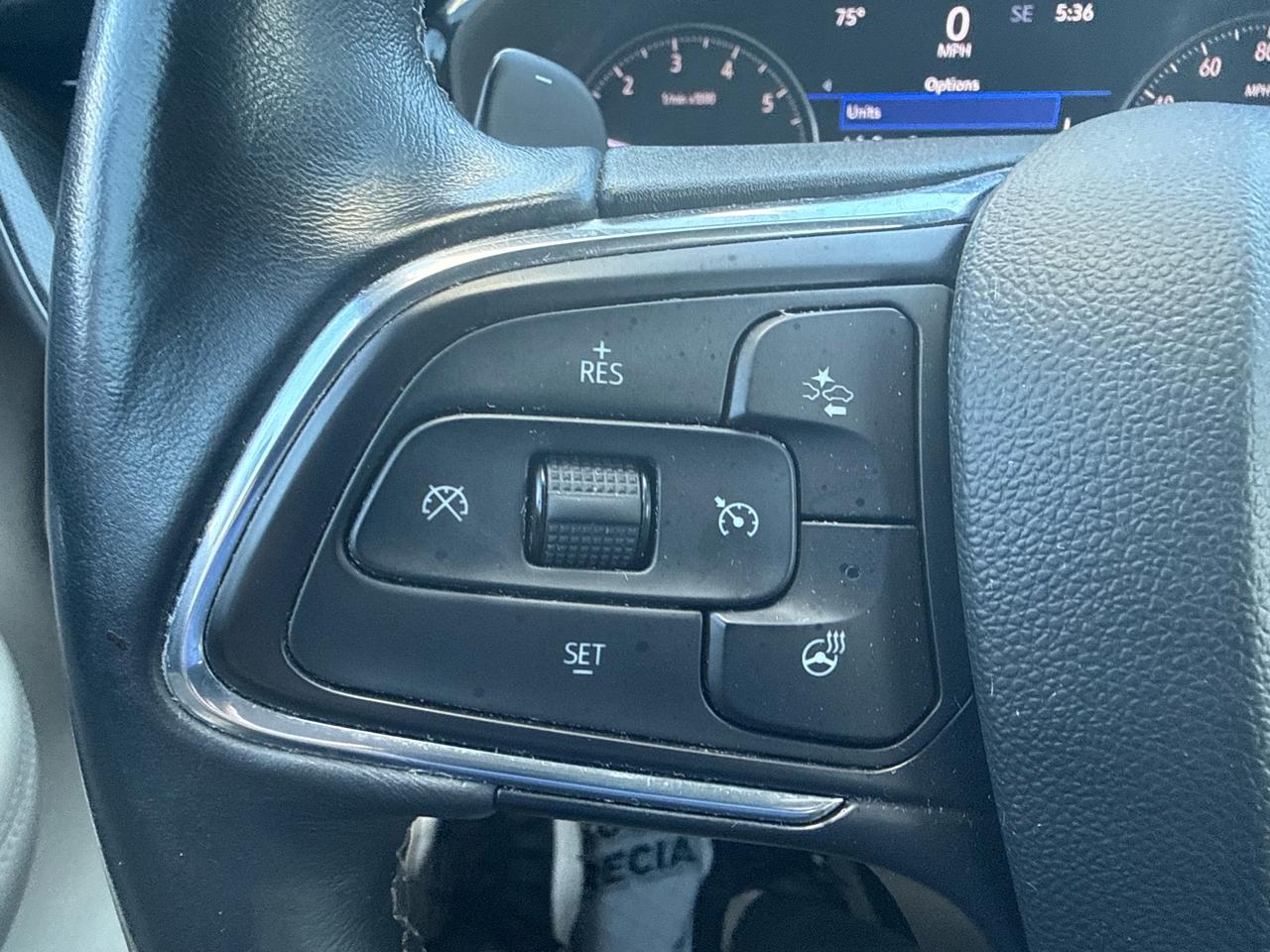 Buick Envision Essense 2023