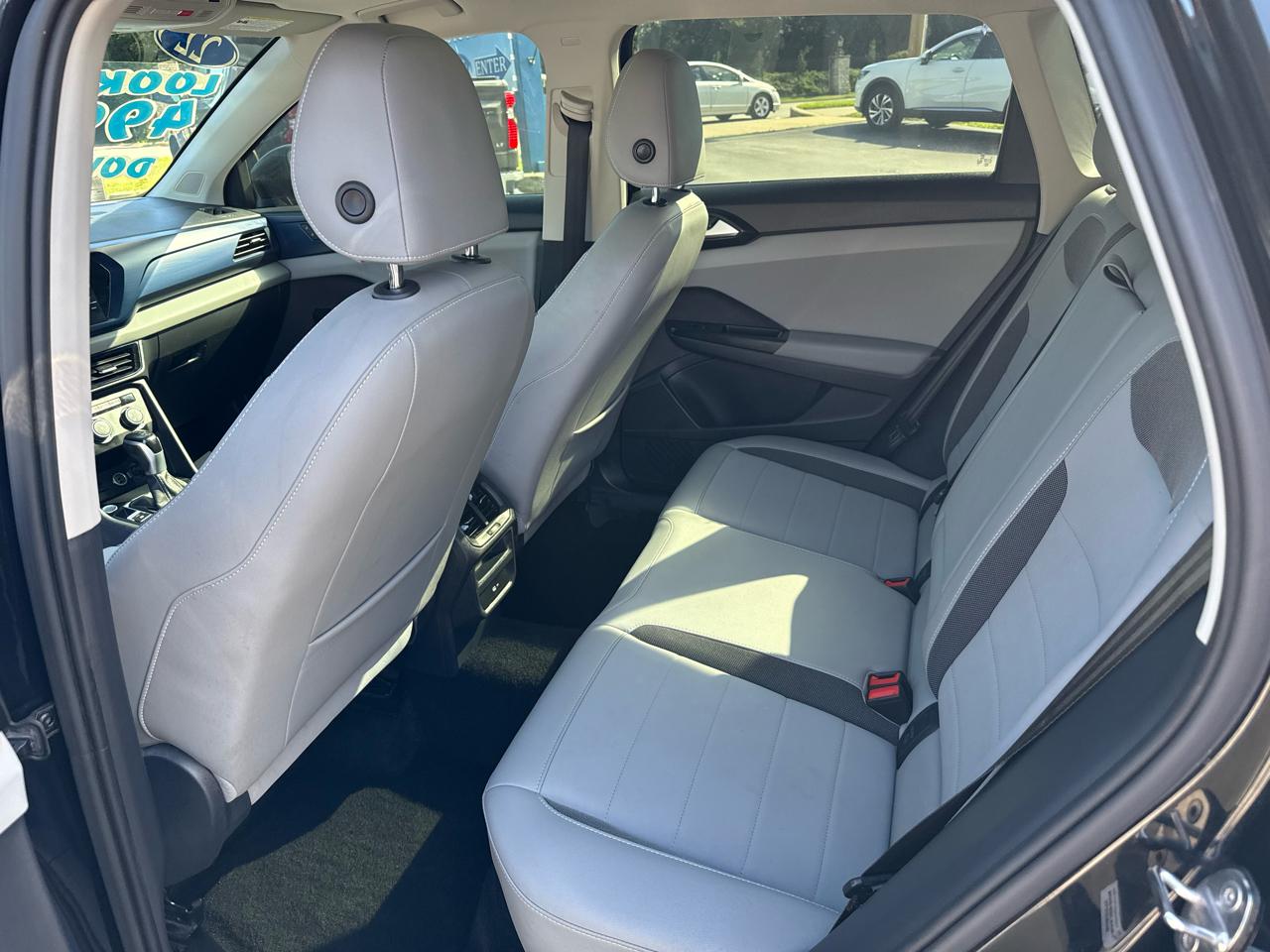 Volkswagen Taos SE 2022