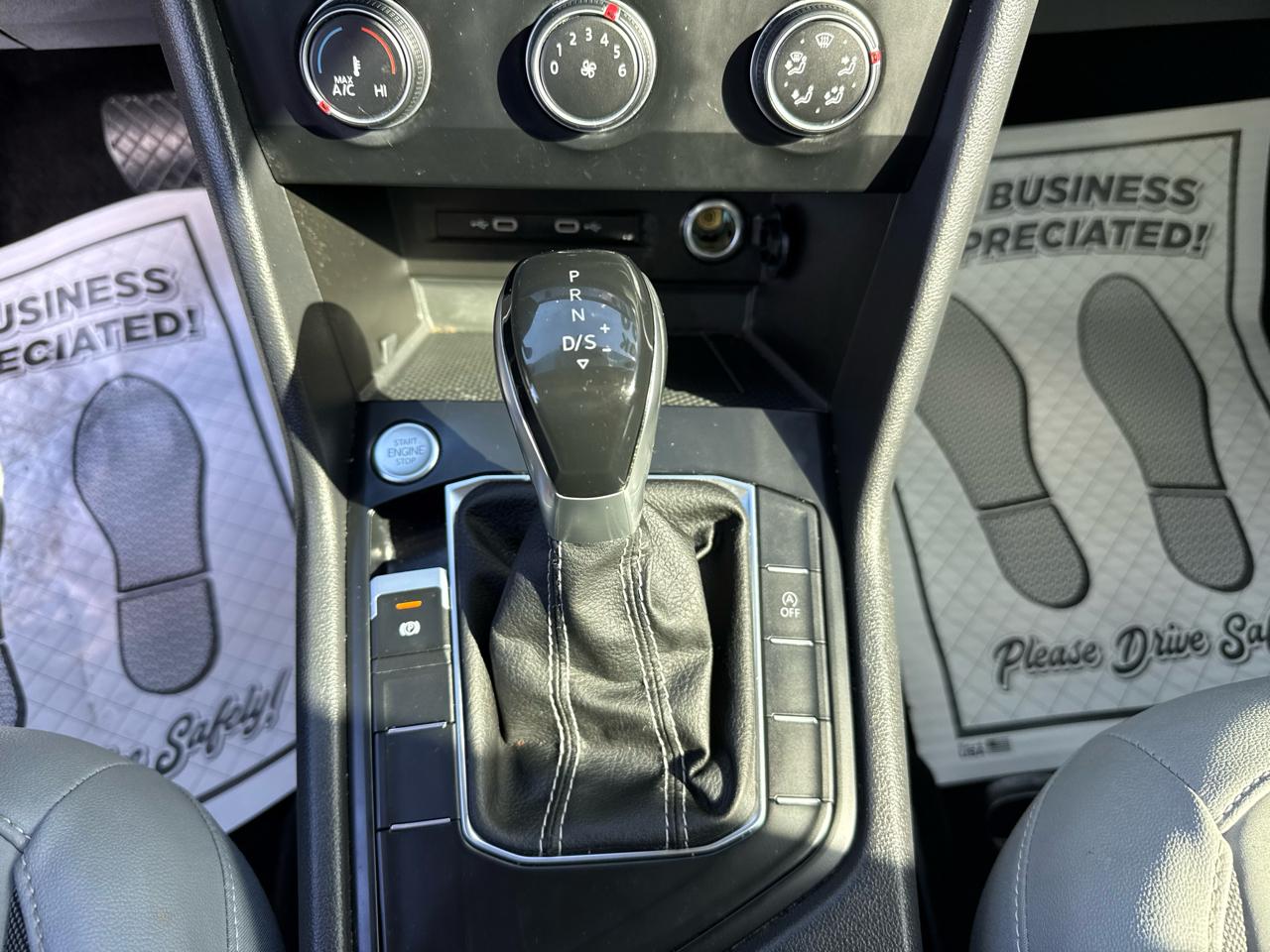 Volkswagen Taos SE 2022