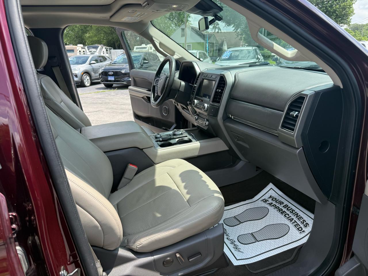 Ford Expedition XLT 4WD 2020