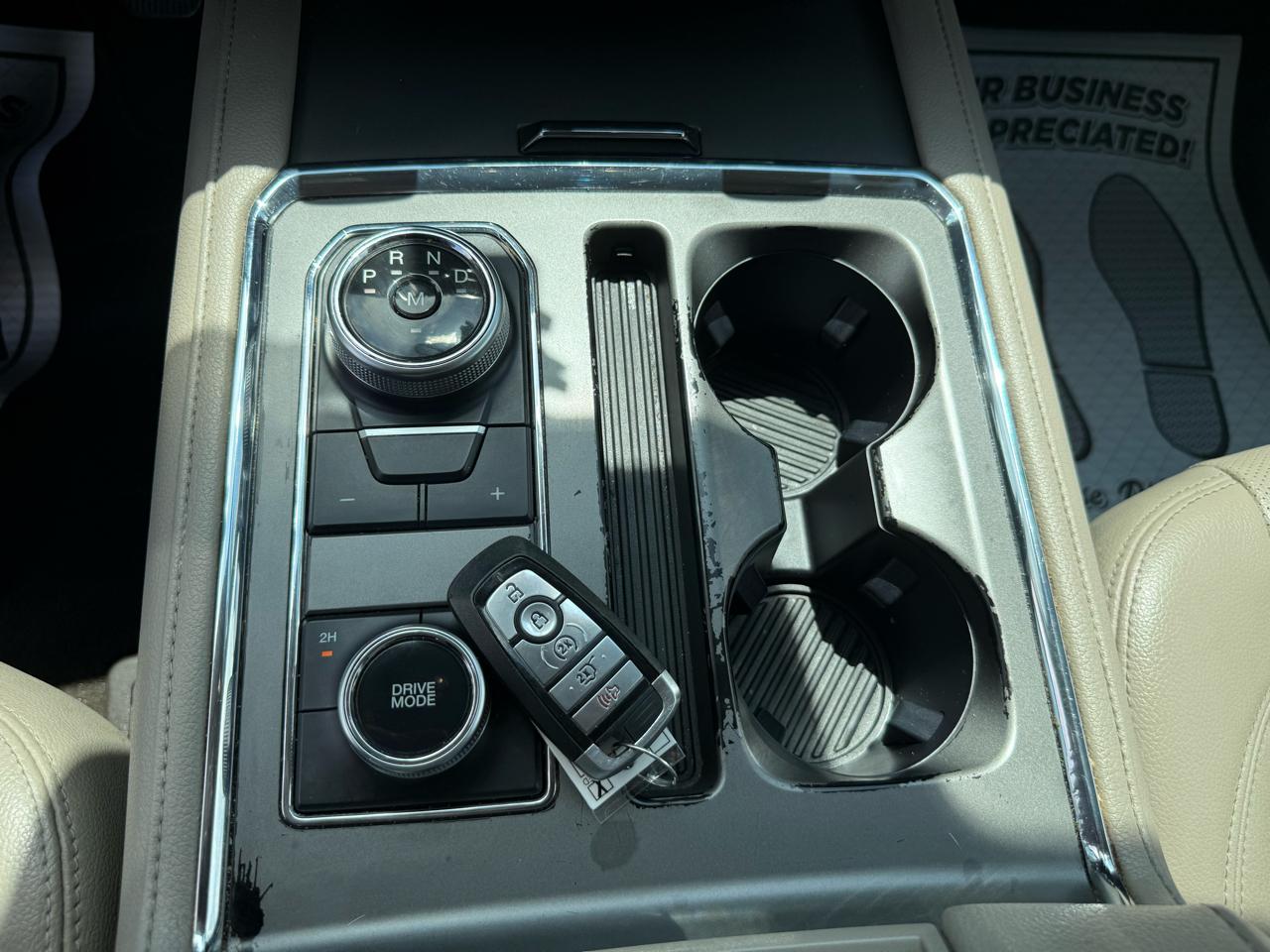 Ford Expedition XLT 4WD 2020