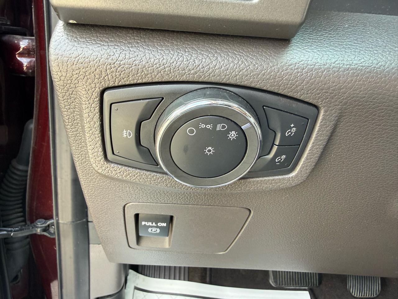 Ford Expedition XLT 4WD 2020