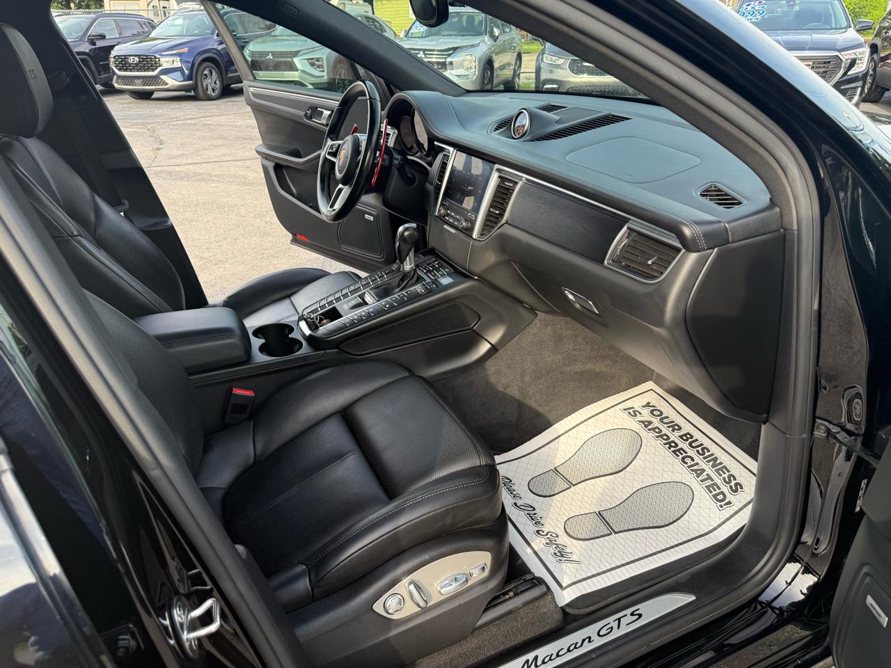 Porsche Macan GTS 2018