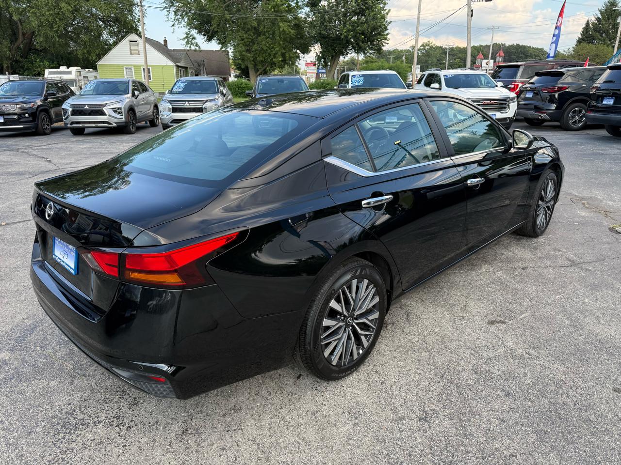 Nissan Altima 2.5 SV 2025