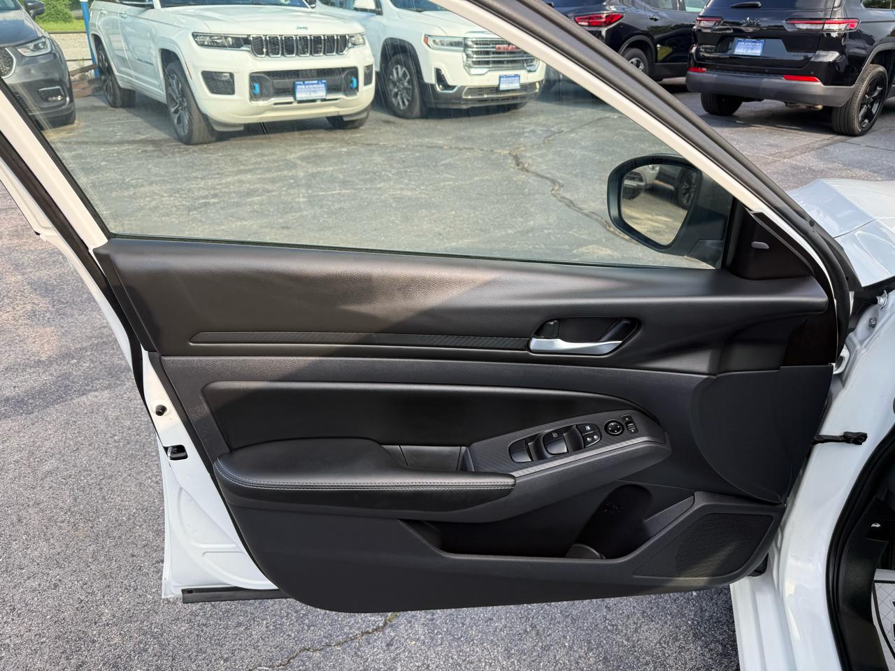 Nissan Altima 2.5 SV 2025