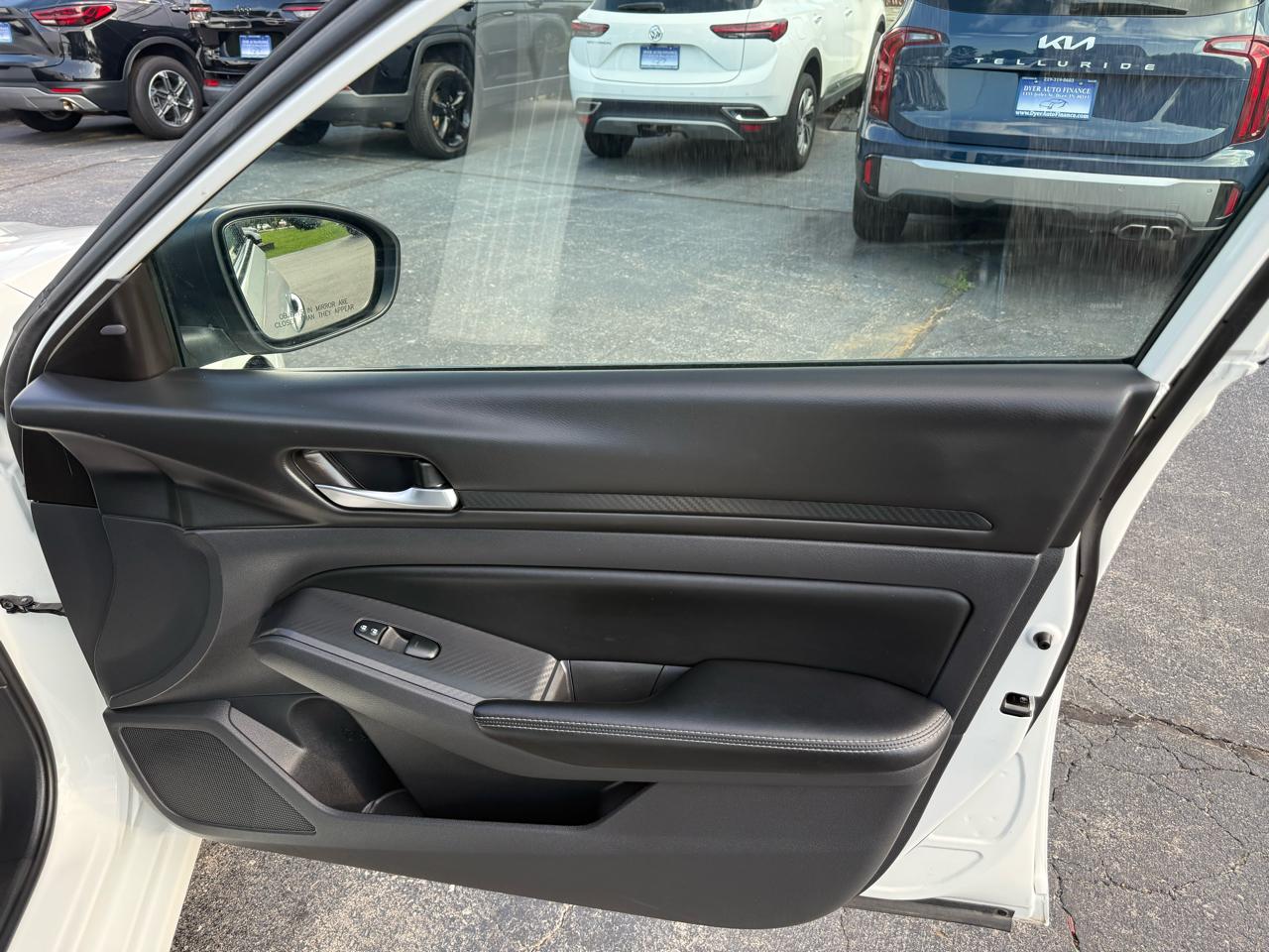Nissan Altima 2.5 SV 2025