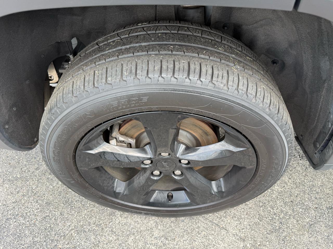 Jeep Grand Cherokee L Limited 4WD 2023