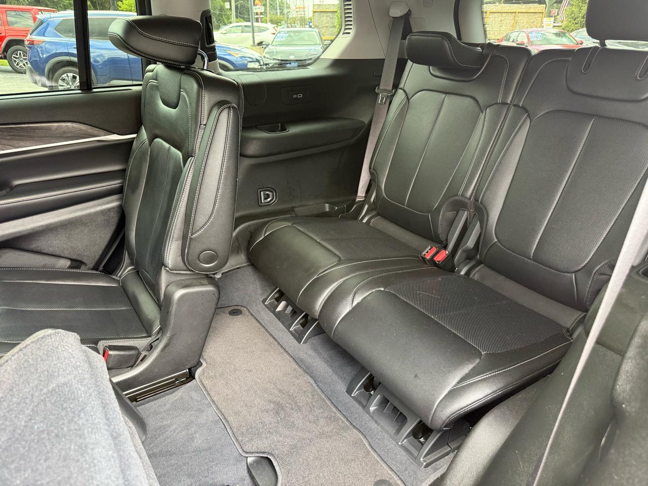 Jeep Grand Cherokee L Limited 4WD 2023
