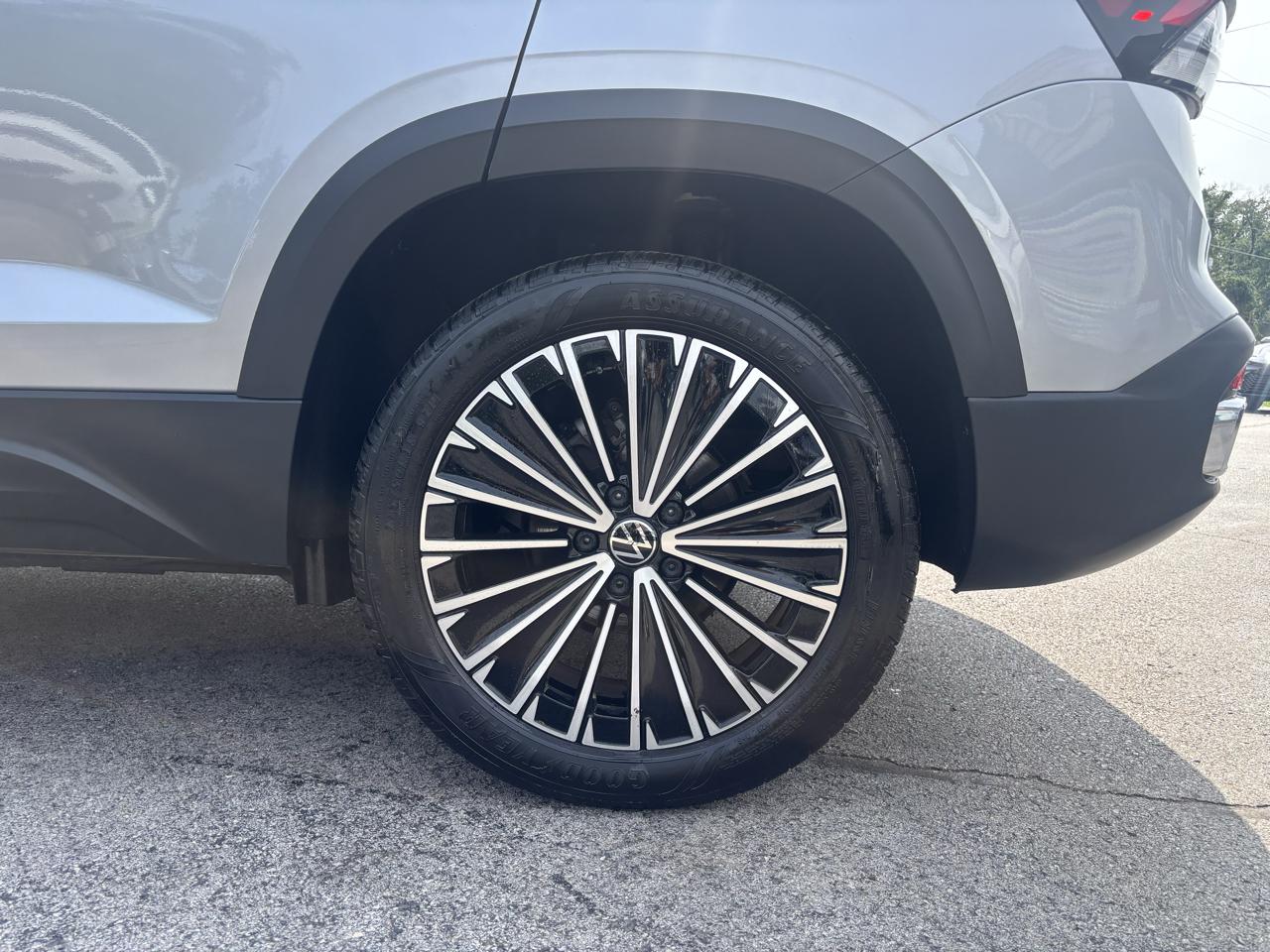 Volkswagen Taos SE 2026