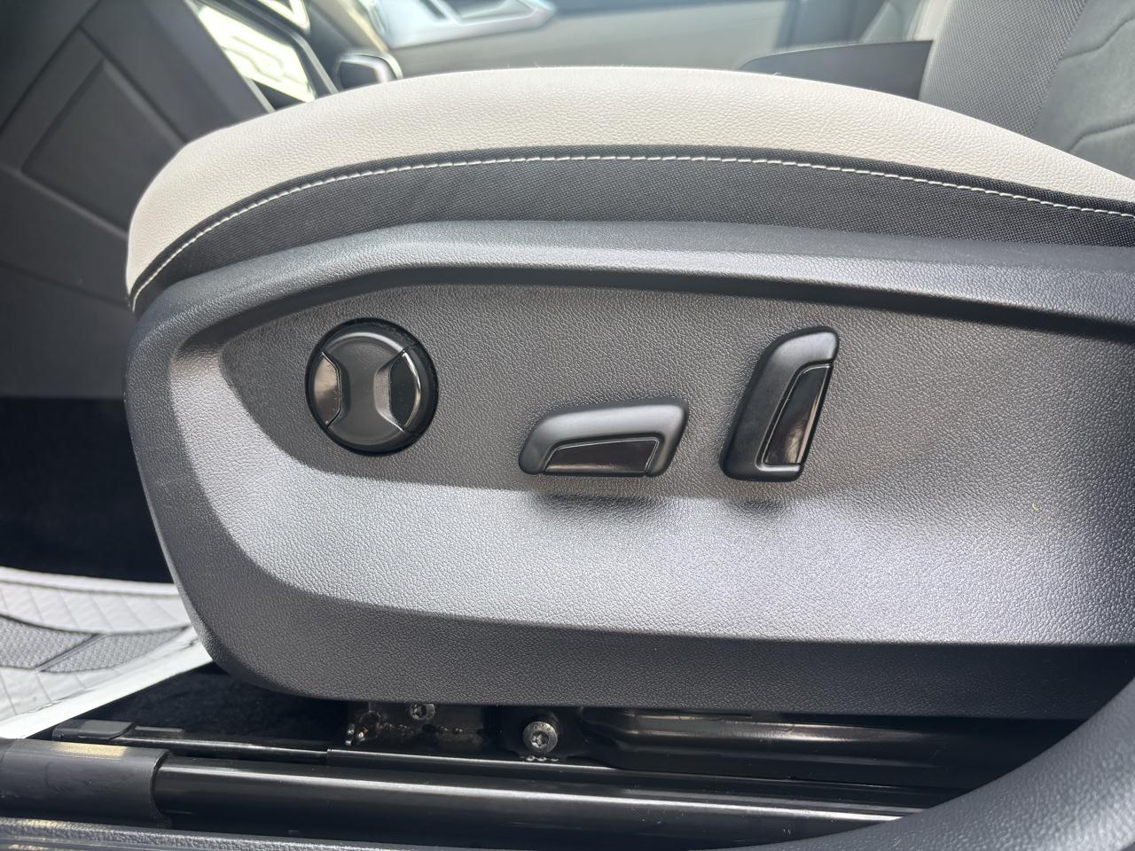 Volkswagen Taos SE 2026