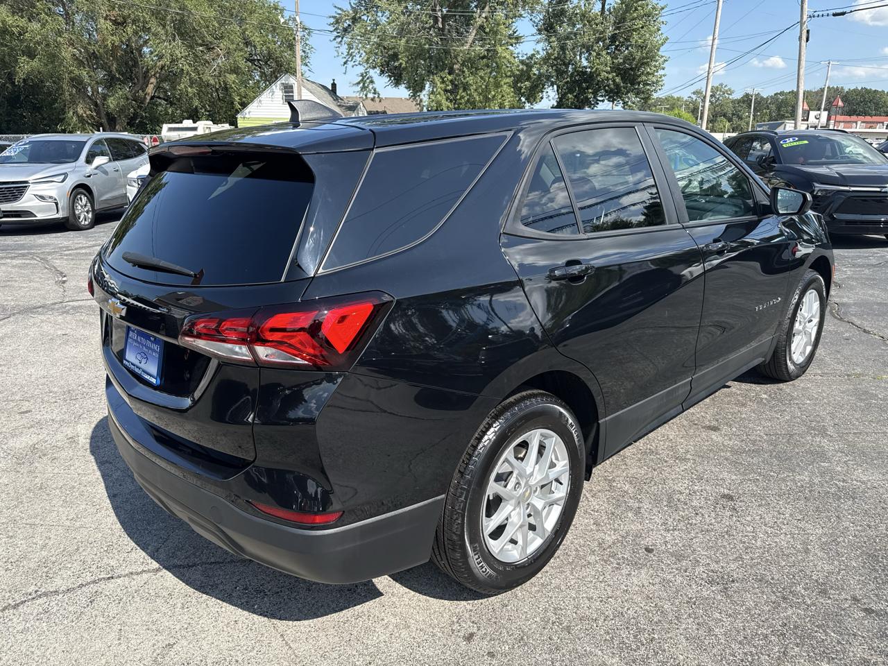Chevrolet Equinox LS 2WD 2024