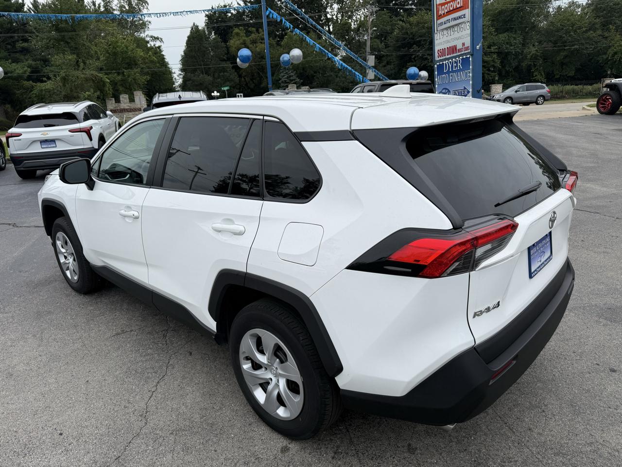 Toyota RAV4 LE 2025