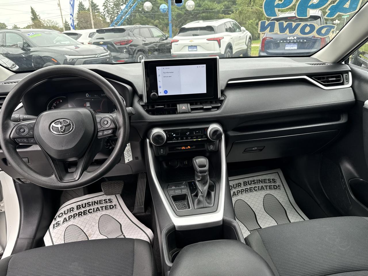 Toyota RAV4 LE 2025
