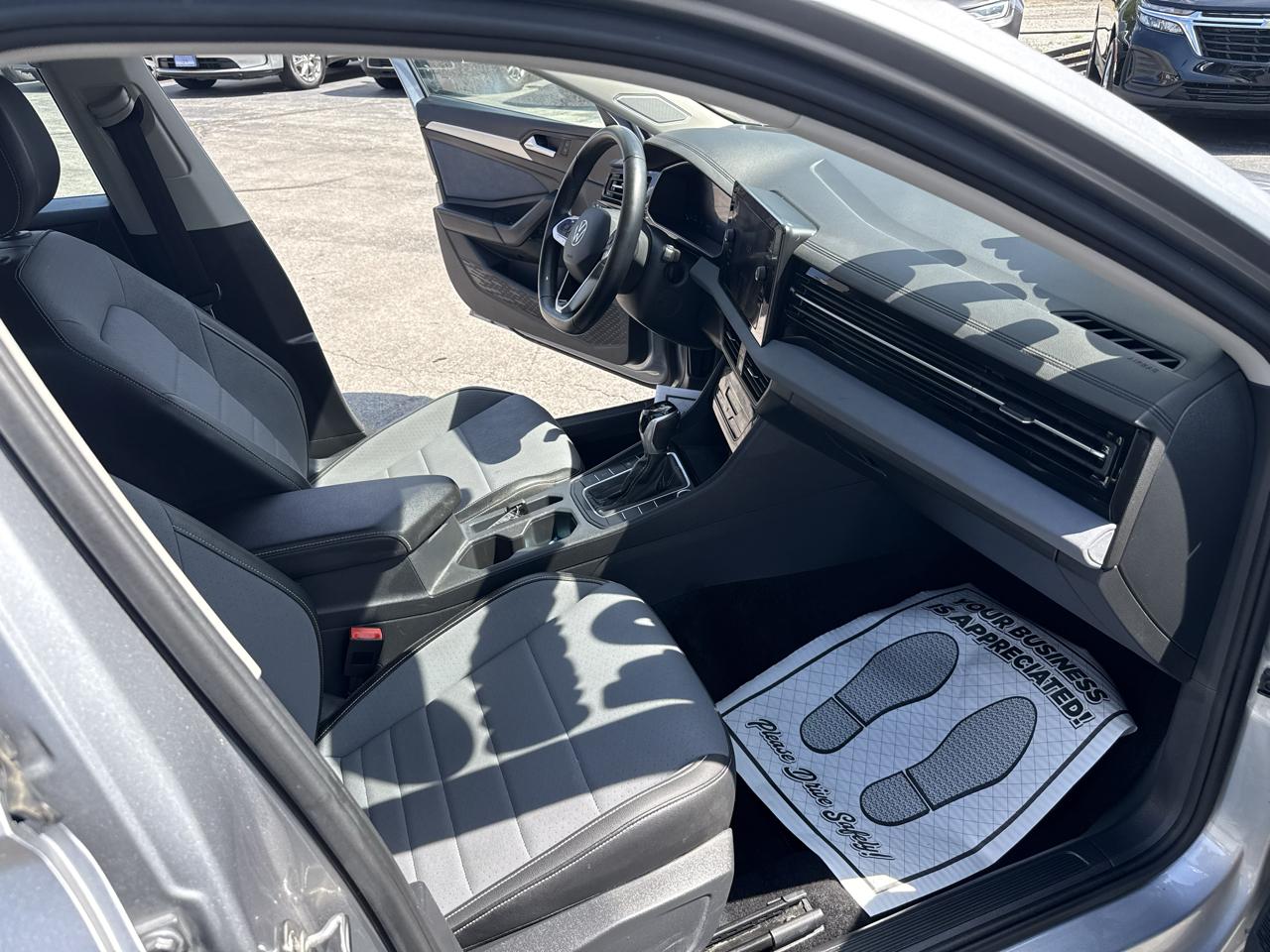 Volkswagen Jetta SE 2025