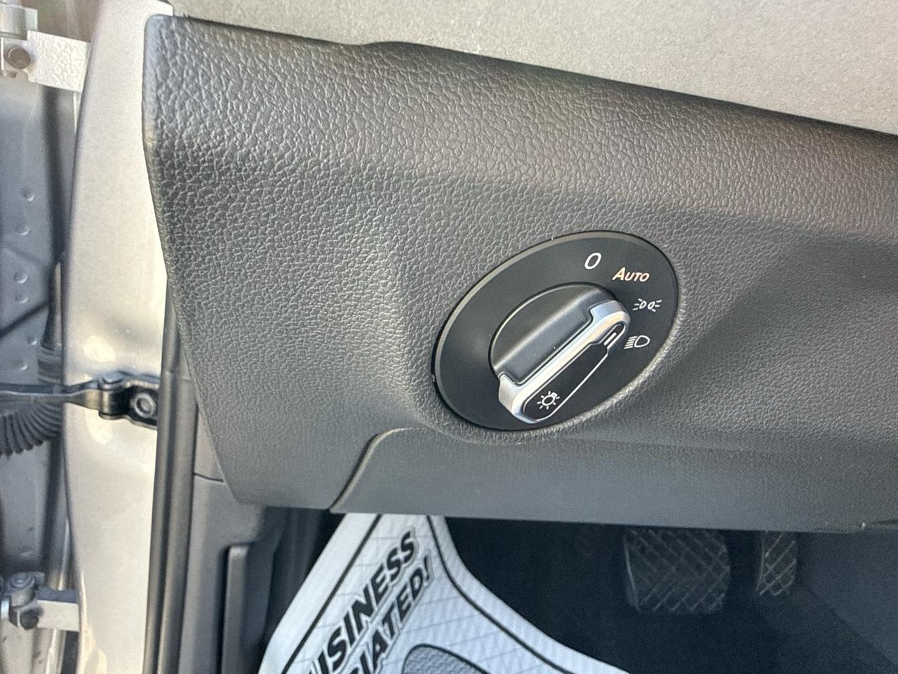 Volkswagen Jetta SE 2025
