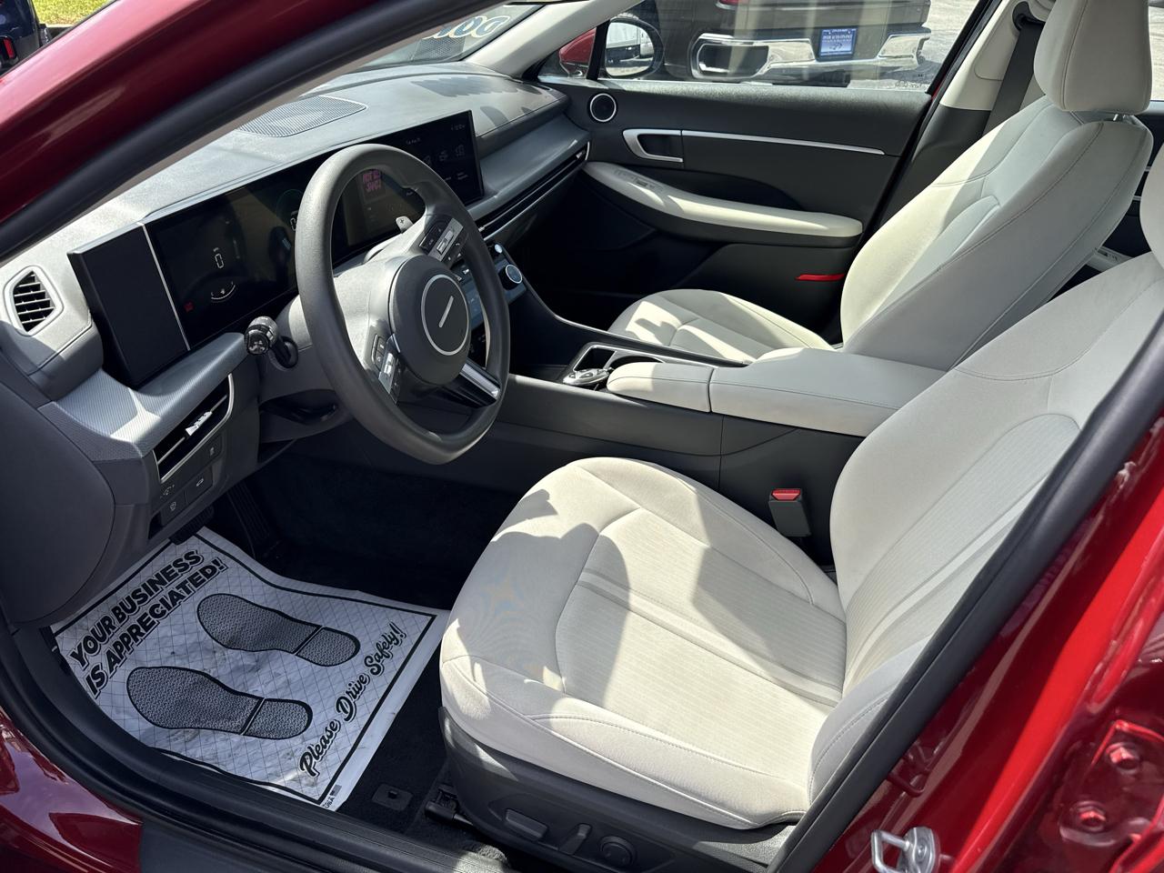 Hyundai Sonata SEL 2025