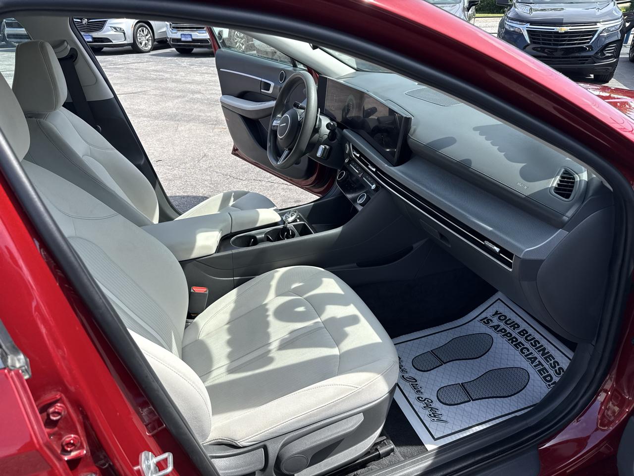 Hyundai Sonata SEL 2025