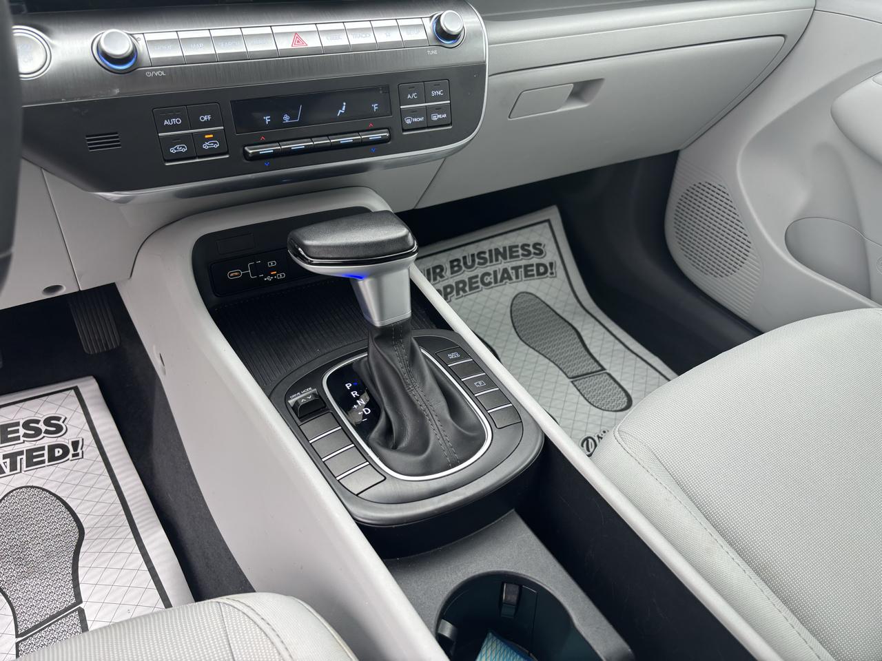 Hyundai Kona SEL 2025