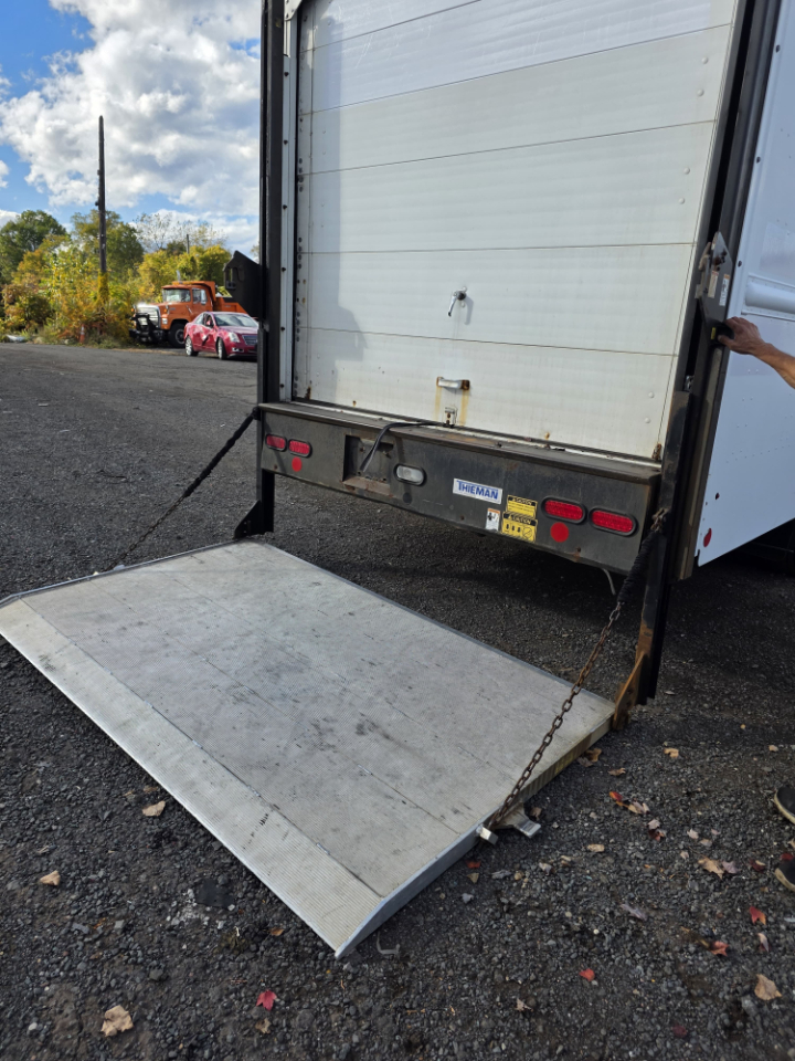 Ford Stripped Chassis  2016 Ford Stripped Chassis  2016