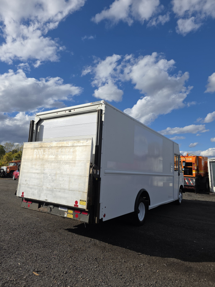 Ford Stripped Chassis  2016 Ford Stripped Chassis  2016