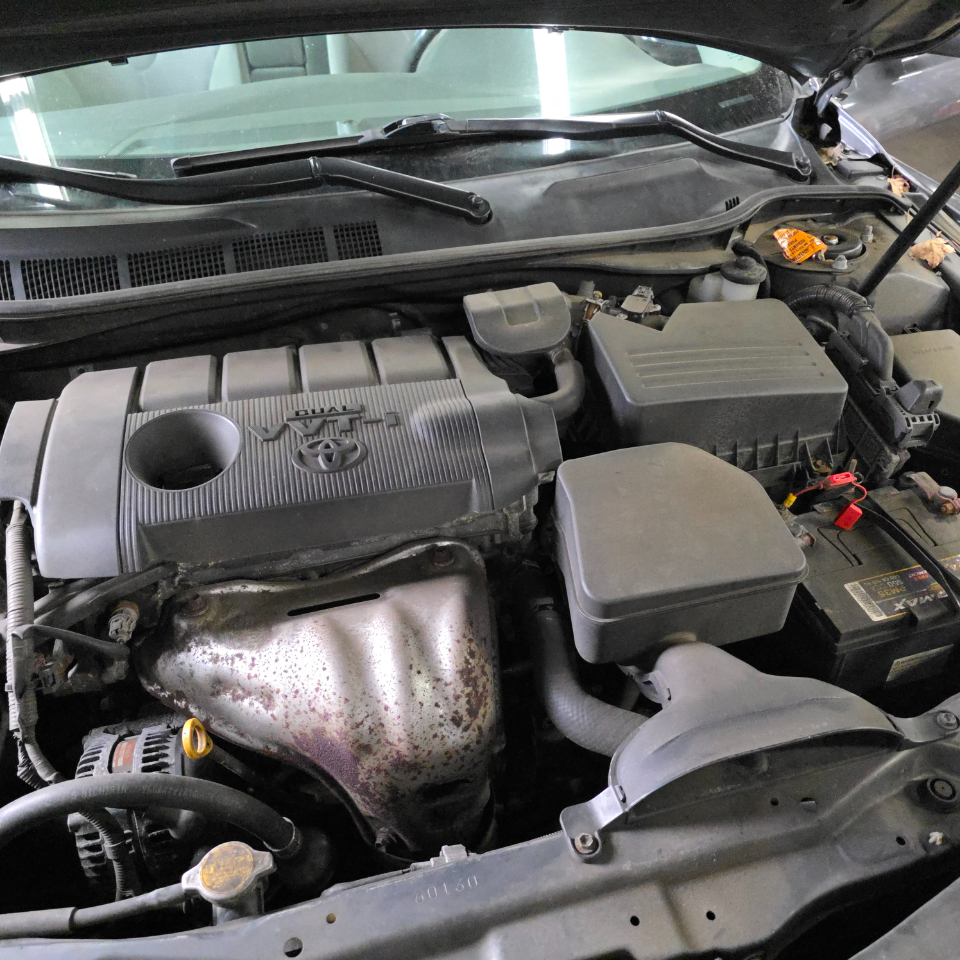 Toyota Camry Base 6-Spd AT 2011