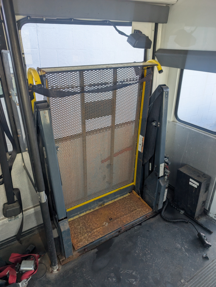 Chevrolet Express G3500 2012