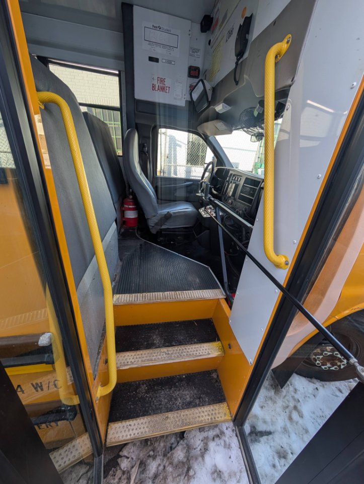 Chevrolet Express G3500 2012