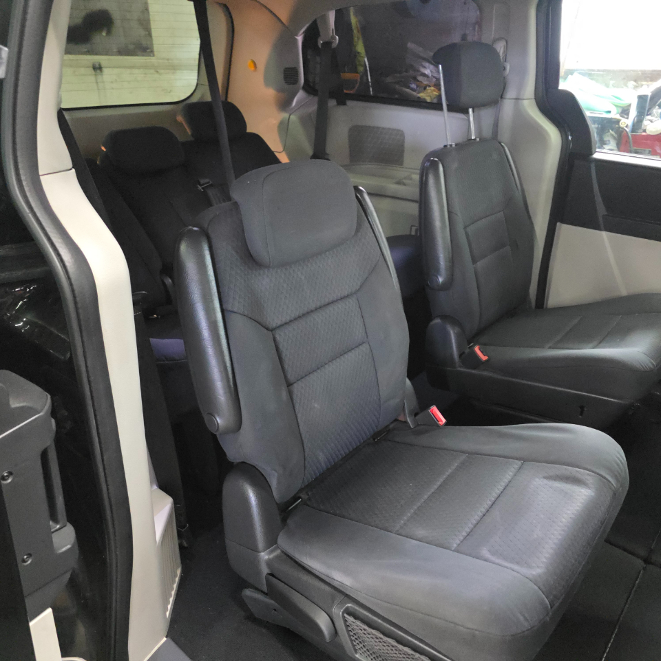 Dodge Grand Caravan SXT 2010