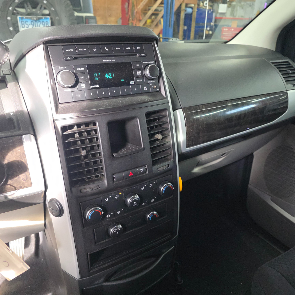 Dodge Grand Caravan SXT 2010