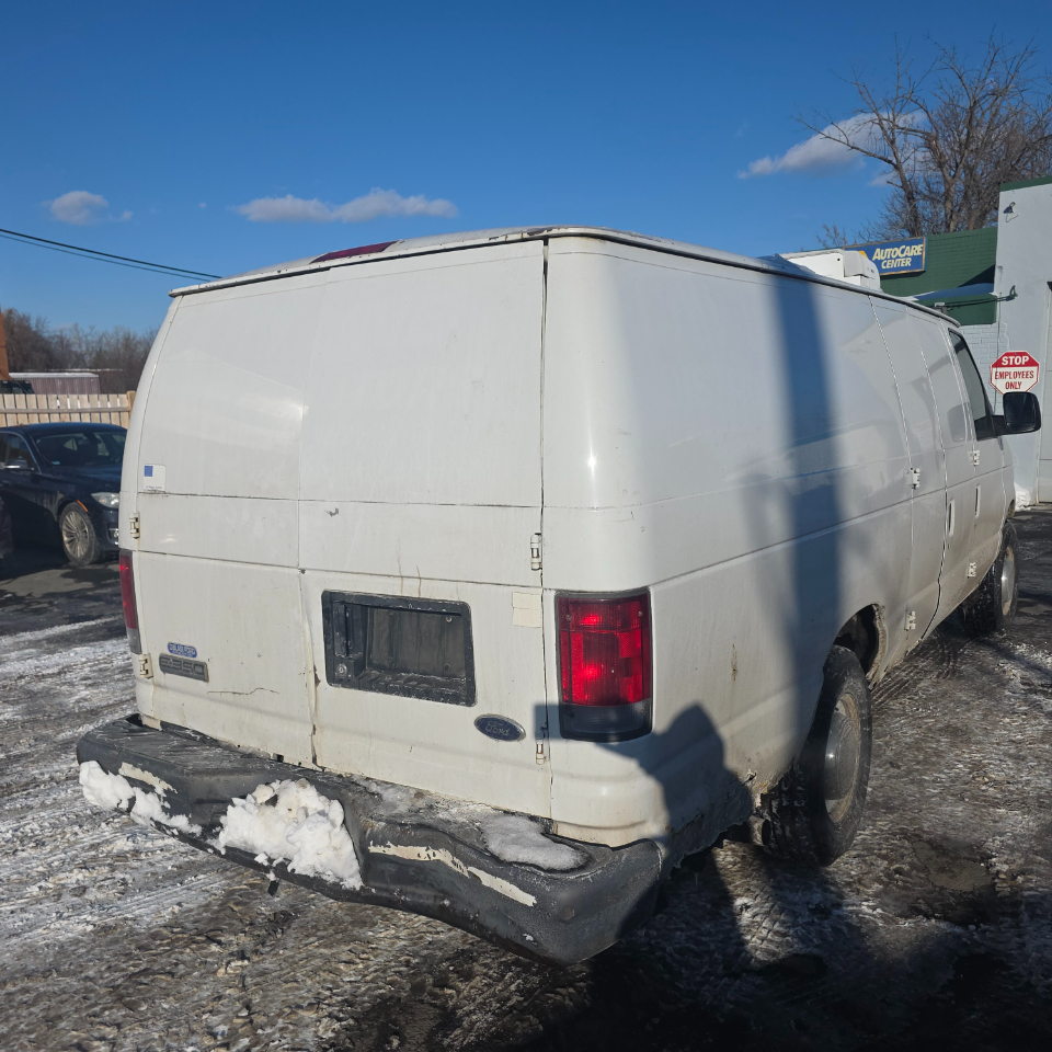 Ford Econoline E350 Super Duty Extended 2006