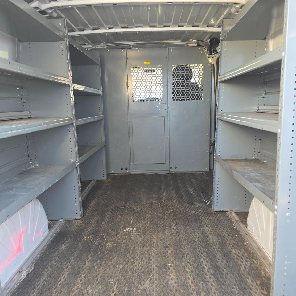 RAM Promaster 1500 Low Roof Tradesman 136-in. WB 2016