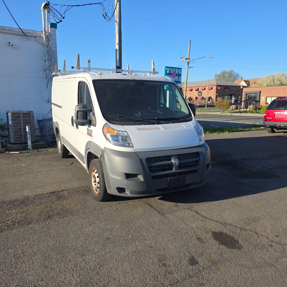 RAM Promaster 1500 Low Roof Tradesman 136-in. WB 2016
