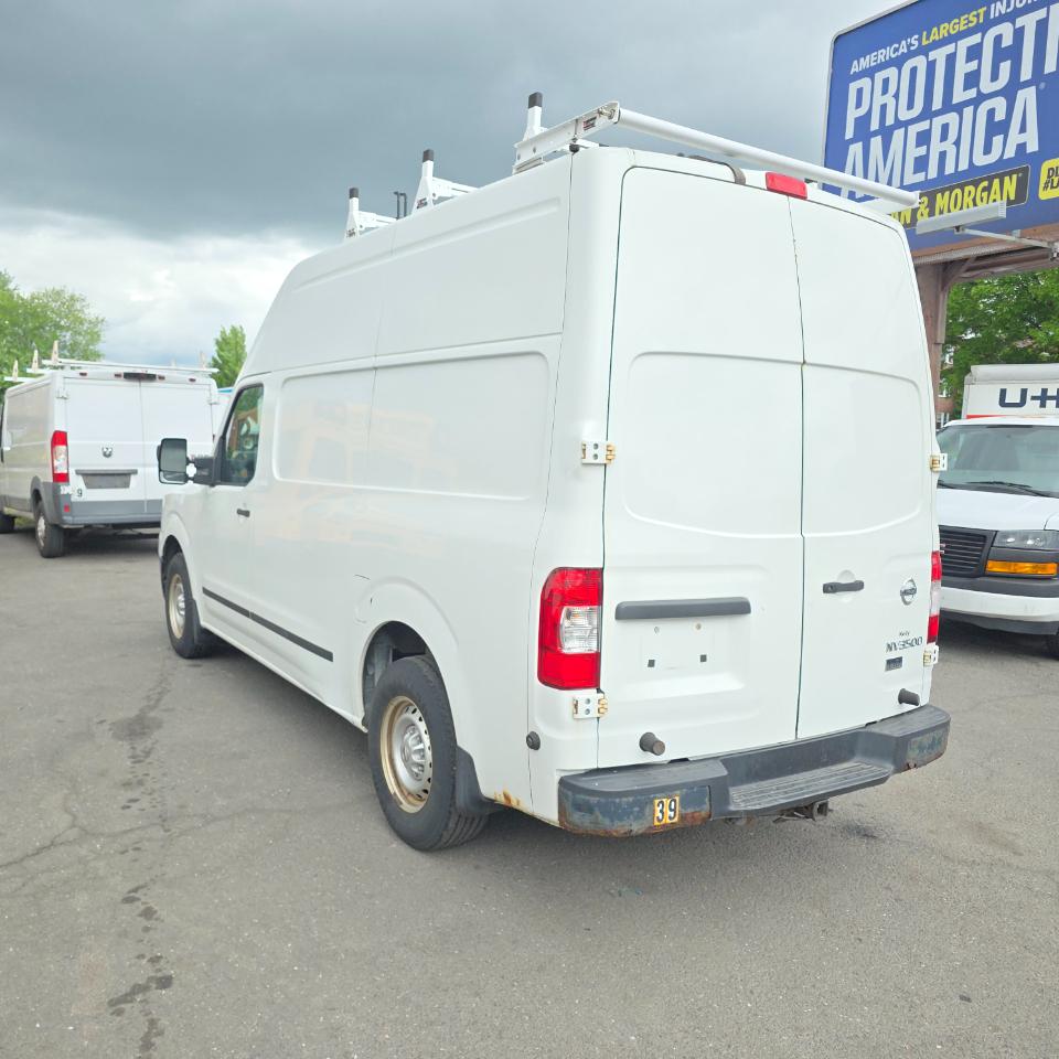 Nissan NV Cargo  2016