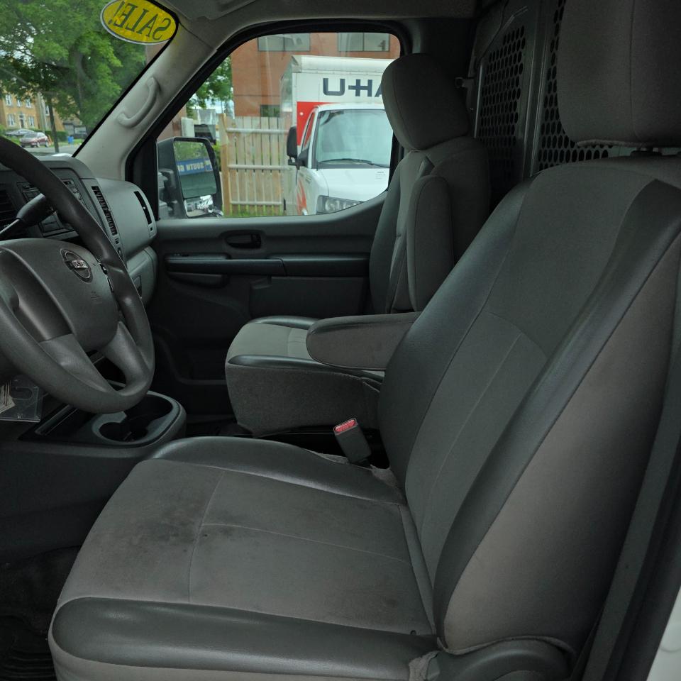Nissan NV Cargo  2016