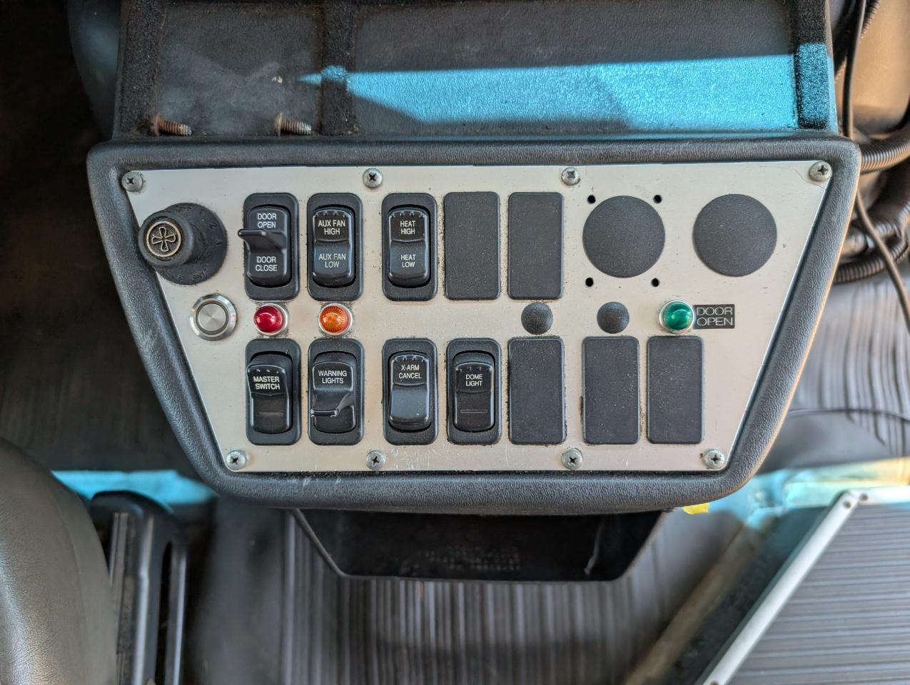 Chevrolet Express G4500 2013