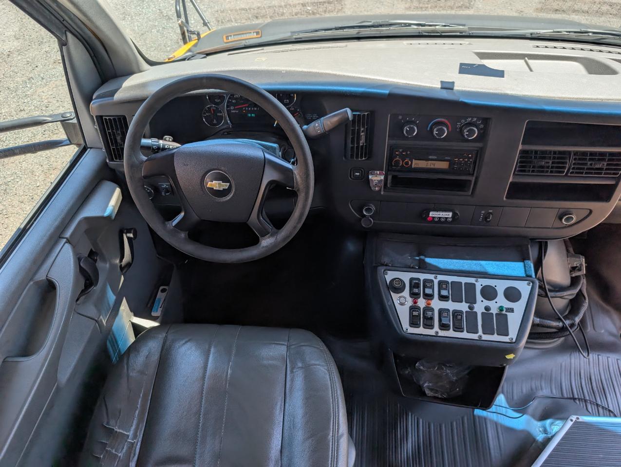Chevrolet Express G4500 2013