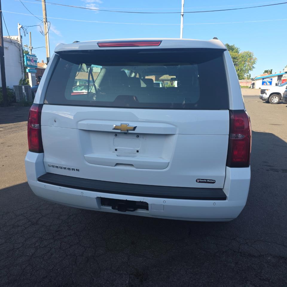Chevrolet Suburban FL 2WD 2017