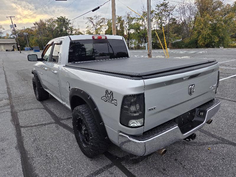 RAM 1500 4WD Crew Cab 149" SLT 2011 RAM 1500 4WD Crew Cab 149" SLT 2011